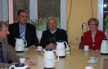 media/aktu_1271/Aktu_1271-001.jpg